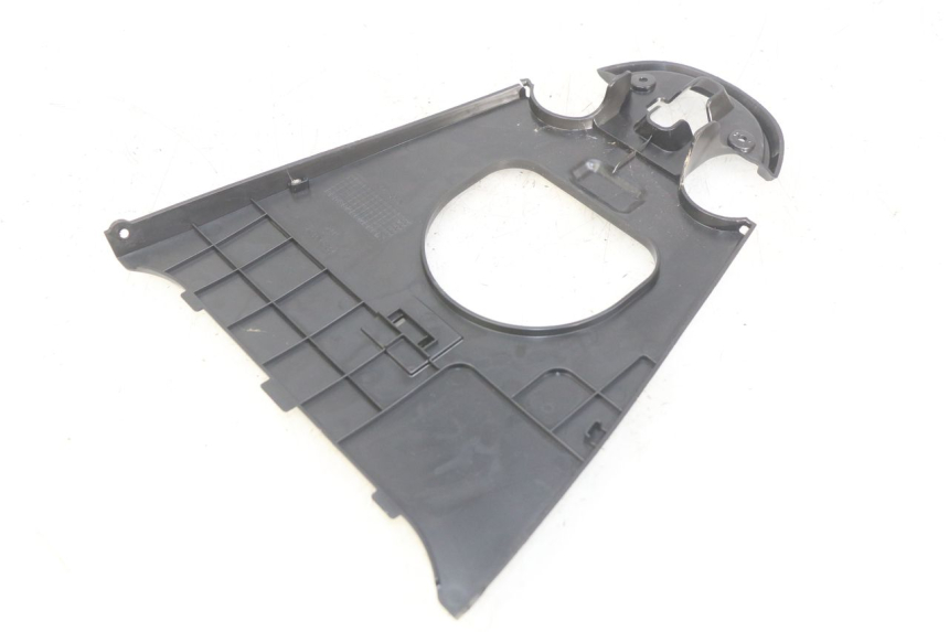 photo de JUNTA CARENADO TRASERO SUPERIOR HONDA VISION NSC R 50 (2013 - 2015) - Zoom estado de uso