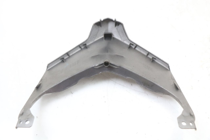 photo de JUNTA DE CARENADO TRASERO SUPERIOR YAMAHA XMAX X-MAX ABS 125 (2017 - 2020) - Estado de la superficie y material