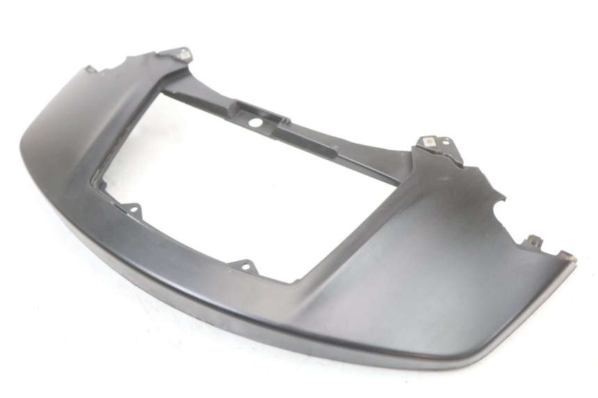 photo de JUNTA CARENADO TRASERO SUPERIOR PIAGGIO X10 125 (2012 - 2017) - Detalle de la pieza