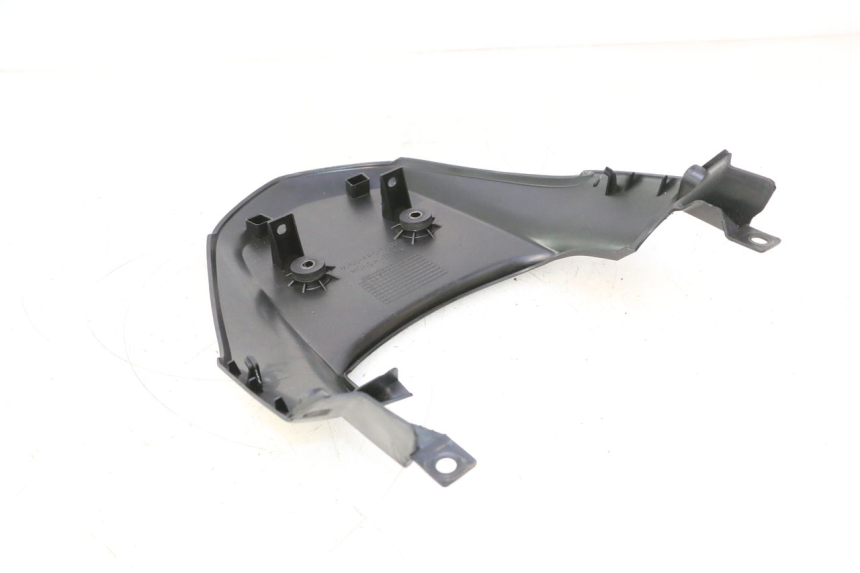photo de CARENADO TRASERO CONEXION SUPERIOR HONDA XLV VARADERO 125 (2007 - 2012) - Otra perspectiva