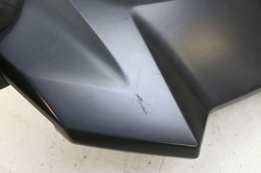 photo de CARENADO TRASERO CONEXION SUPERIOR YAMAHA YP T-MAX TMAX 530 (2017 - 2020) - Detalle de la pieza