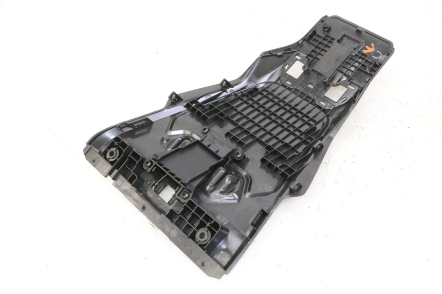 photo de CARENADO TRASERO CONEXION SUPERIOR SEGWAY NINEBOT ZT3 PRO 1 - Otra vista del artículo