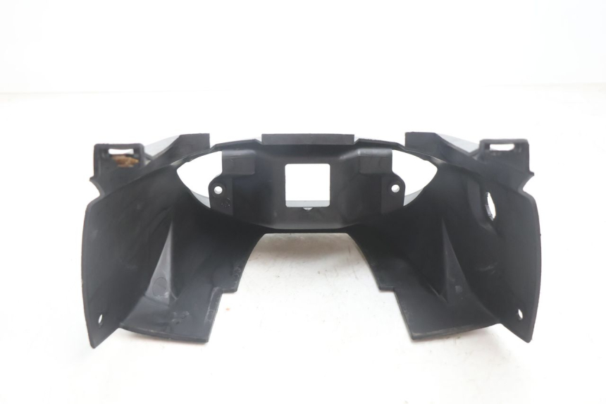 photo de CARENADO TRASERO CONEXION PEUGEOT TREKKER TKR 50 (2005 - 2014) - Primer plano técnico