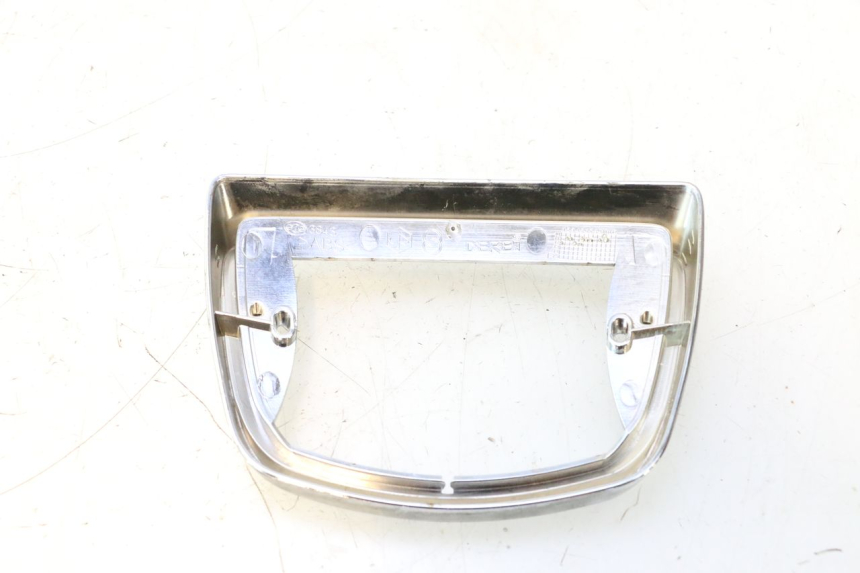 photo de JUNTA DE CARENAJE TRASERO PIAGGIO VESPA S 2T 50 (2007 - 2014) - Primer plano técnico