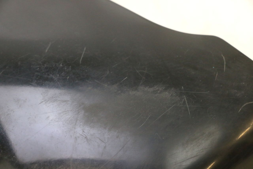 photo de CARENADO TRASERO CONEXION PIAGGIO X8 STREET 125 (2006 - 2007) - Primer plano técnico