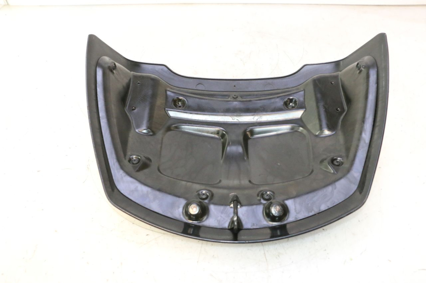 photo de CARENADO TRASERO CONEXION PIAGGIO X8 STREET 125 (2006 - 2007) - Estado de la superficie y material