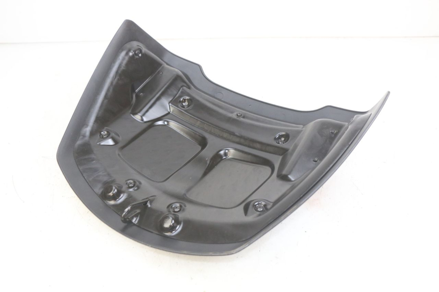 photo de UNIóN DE CARENADO TRASERO. PIAGGIO X8 125 (2004 - 2007) - Detalle de la pieza