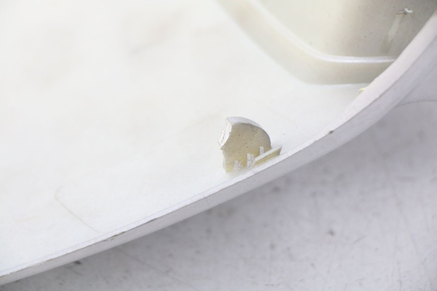 photo de JUNTA DE CARENAJE TRASERO PIAGGIO X9 125 (2000 - 2003) - Otra perspectiva