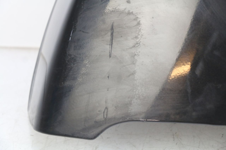 photo de UNIóN DE CARENADO TRASERO. PIAGGIO XEVO - X EVO 125 (2007 - 2017) - Primer plano técnico