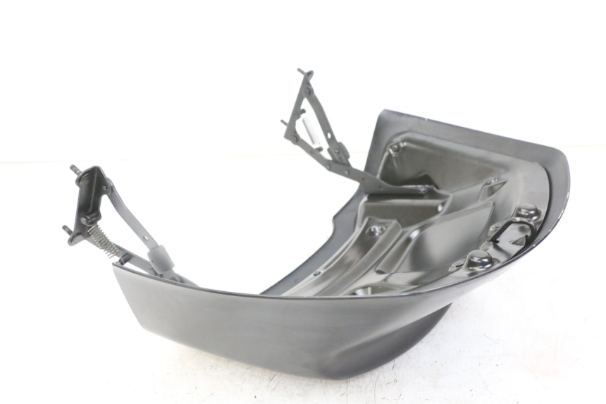 photo de UNIóN DE CARENADO TRASERO. PIAGGIO XEVO - X EVO 125 (2007 - 2017) - Otra perspectiva