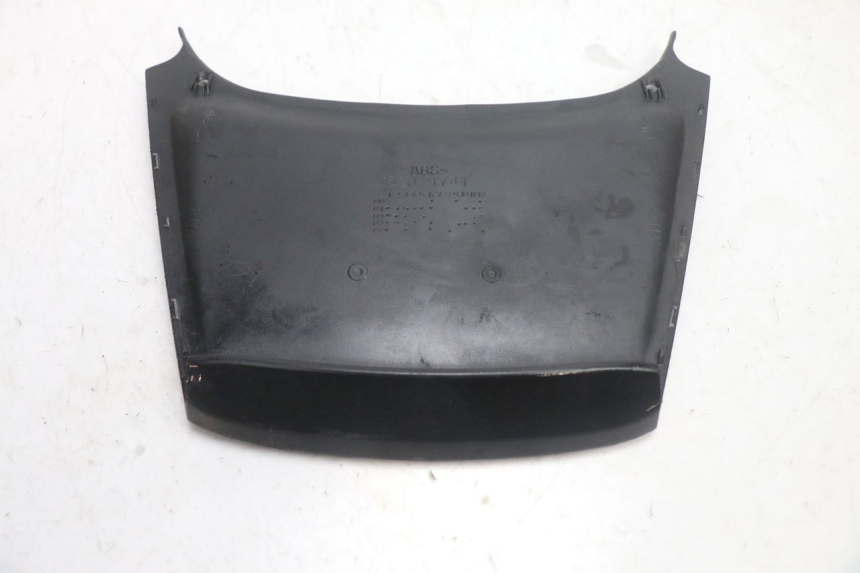 photo de CARENADO TRASERO CONEXION YAMAHA XP T-MAX ABS 500 (2005 - 2005) - Detalle de la pieza