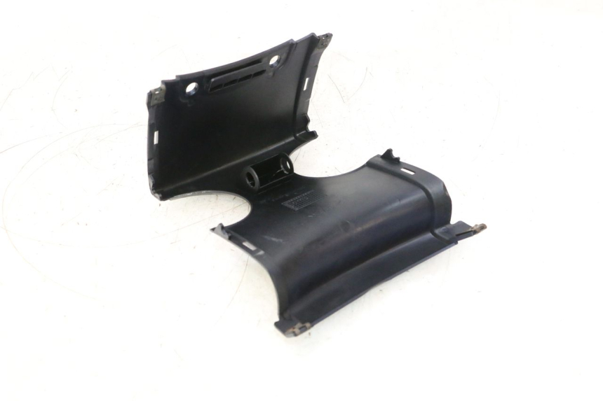 photo de CARENADO TRASERO CONEXION YAMAHA YP MAJESTY 125 (2002 - 2006) - Zoom estado de uso