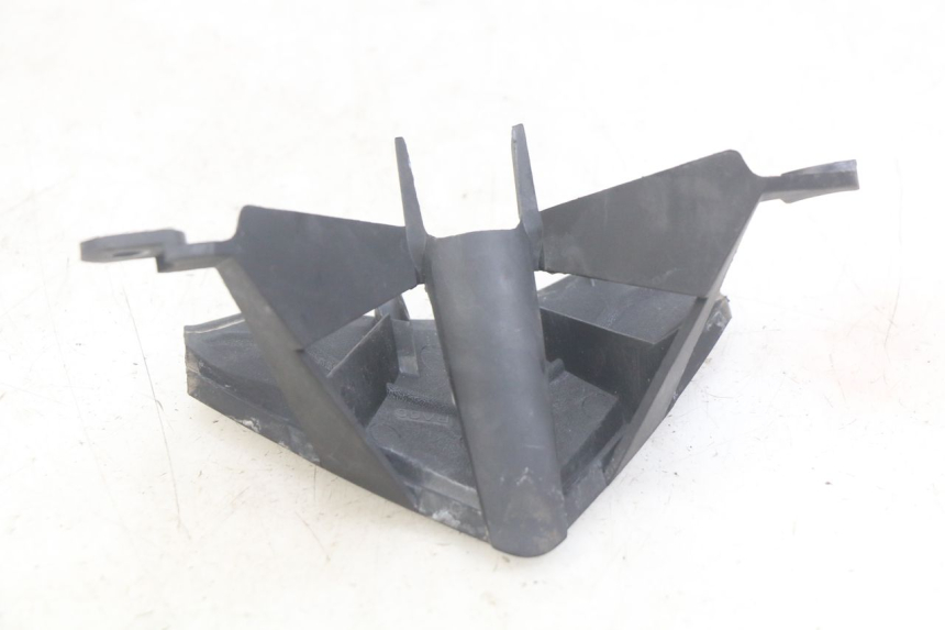 photo de JUNTA DE CARENAJE DELANTERO NECO ALEXONE 125 (2017 - 2024) - Detalle de la pieza