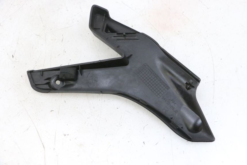 photo de CARENADO FRONTAL CONEXION SUZUKI BURGMAN 650 (2013 - 2020) - Otra perspectiva