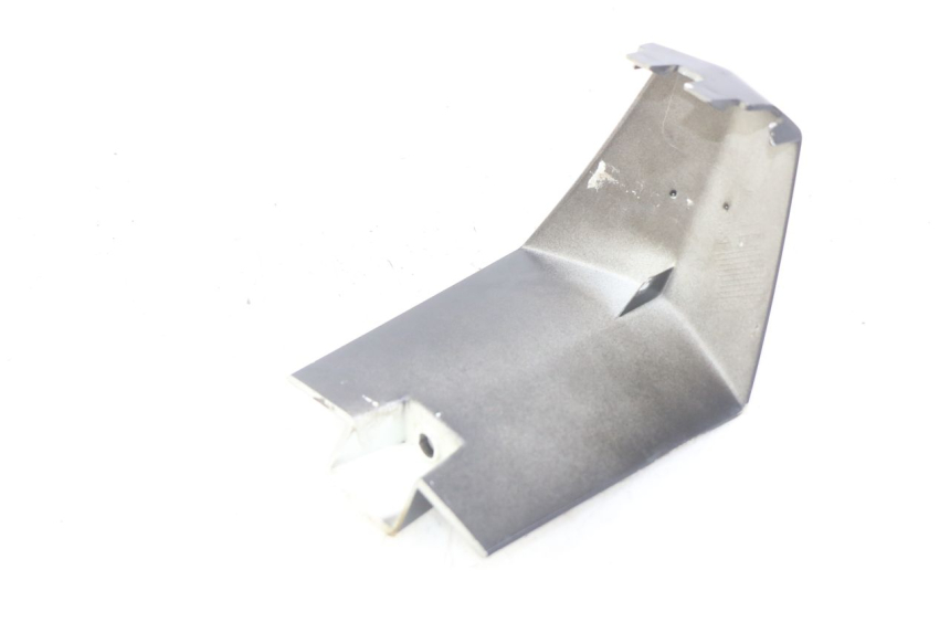 photo de JUNTA DE CARENAJE DELANTERO PEUGEOT CITYSTAR 2T 50 (2018 - 2021) - Otra perspectiva