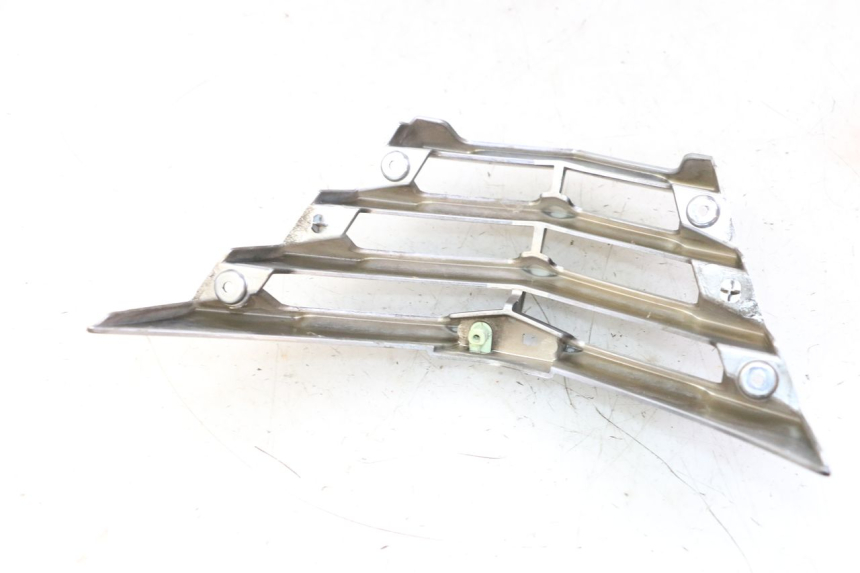 photo de JUNTA DE CARENAJE DELANTERO PEUGEOT CITYSTAR 50 (2013 - 2017) - Zoom estado de uso