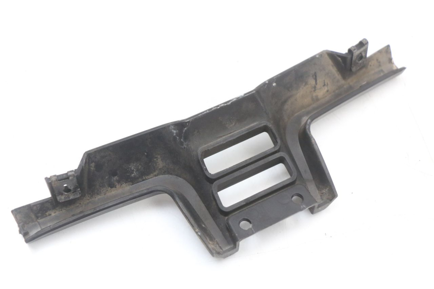 photo de CARENADO FRONTAL CONEXION LONGJIA EASY MAX 125 (2020 - 2024) - Detalle de la pieza