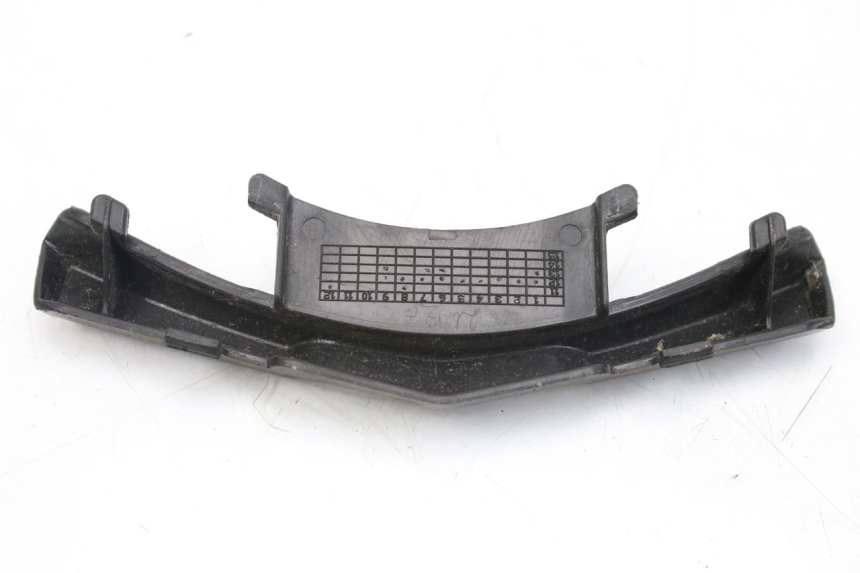 photo de JUNTA DE CARENAJE DELANTERO YAMAHA D'ELIGHT DELIGHT 115 (2013 - 2017) - Detalle de la pieza