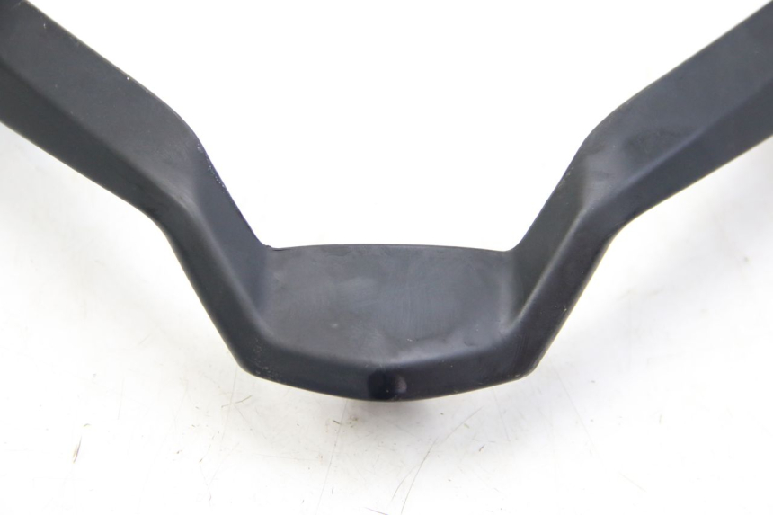 photo de JUNTA DE CARENAJE DELANTERO JM MOTORS EVOLIS 4T 50 (2018 - 2022) - Otra perspectiva