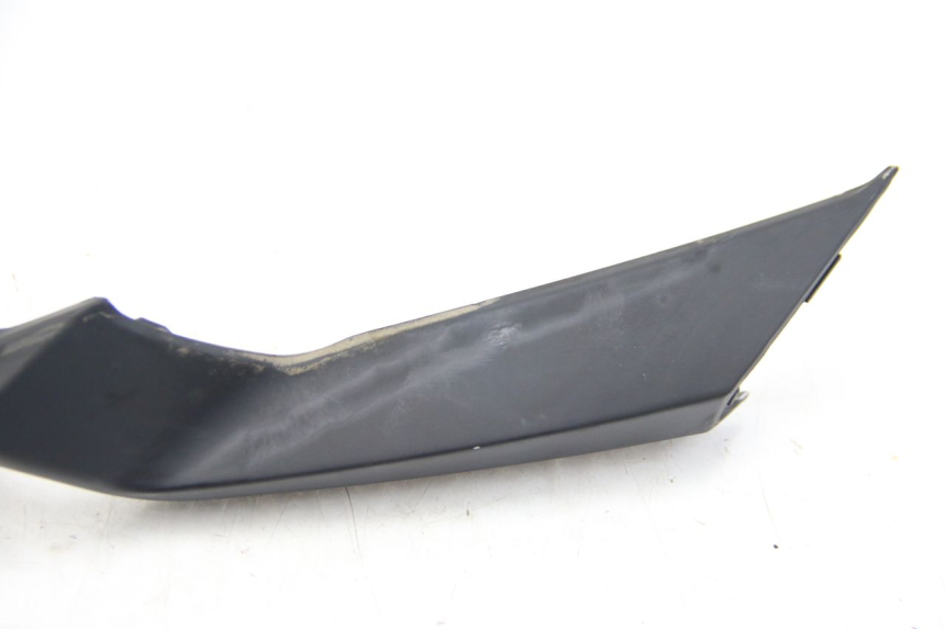 photo de JUNTA DE CARENAJE DELANTERO JM MOTORS EVOLIS 4T 50 (2018 - 2022) - Estado de la superficie y material