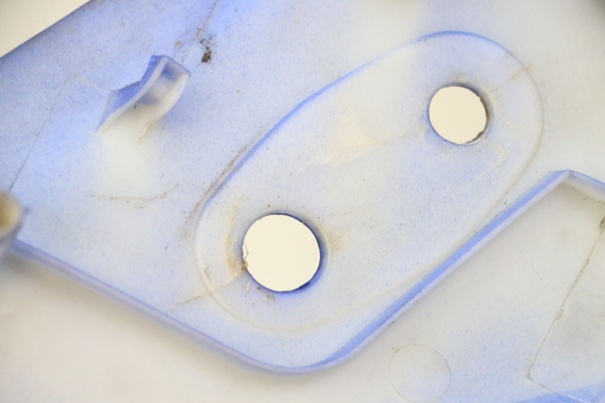 photo de CARENADO FRONTAL CONEXION STAHO FH 50 (2018 - 2019) - Detalle de la pieza