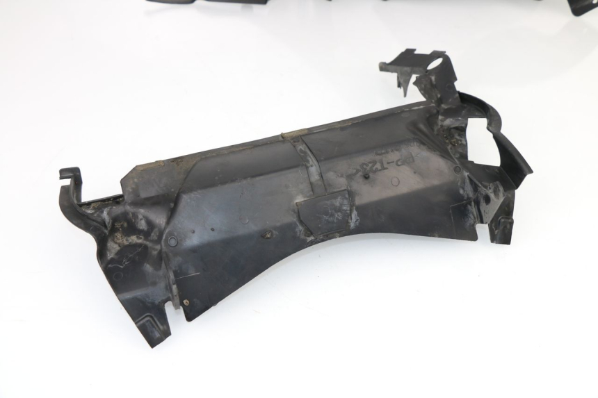 photo de JUNTA DE CARENAJE DELANTERO YAMAHA FJR ABS 1300 (2006 - 2012) - Recambio usado revisado