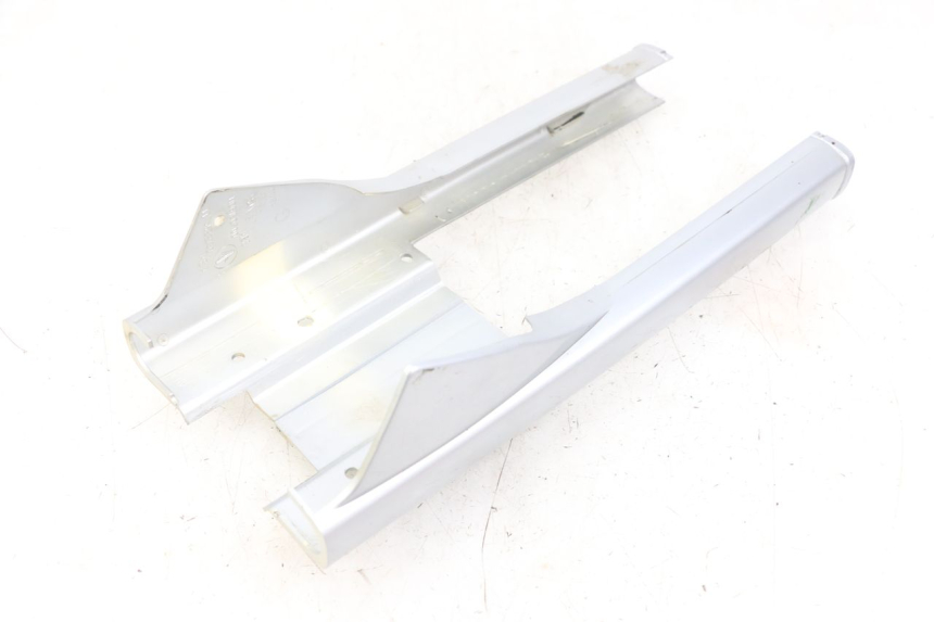 photo de JUNTA DE CARENAJE DELANTERO INF. PEUGEOT 103 VOGUE VS2 50 (2004 - 2017) - Otra perspectiva