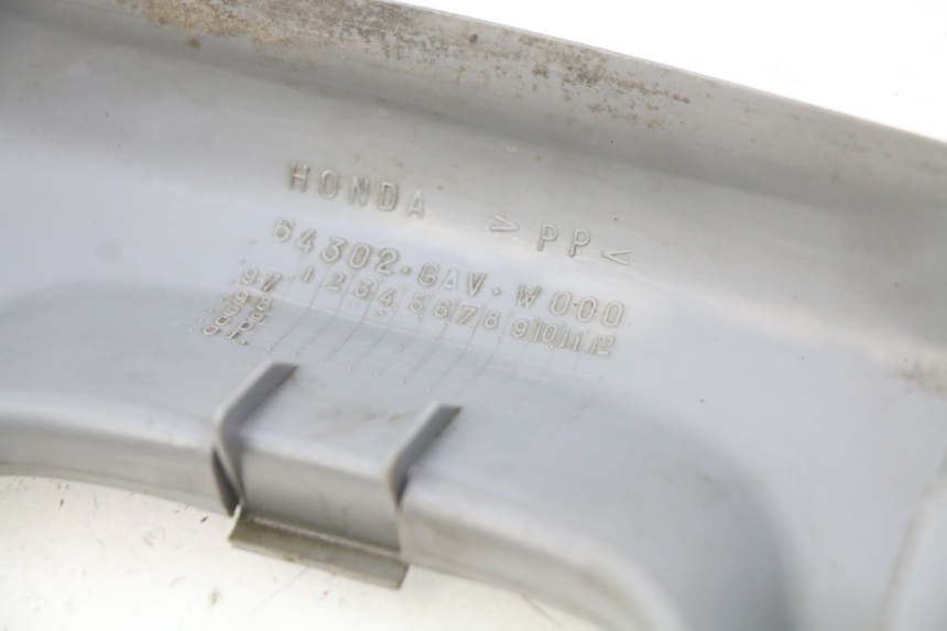 photo de CARENADO DELANTERO CONEXION HONDA BALI EX 100 (1996 - 2000) - Primer plano técnico