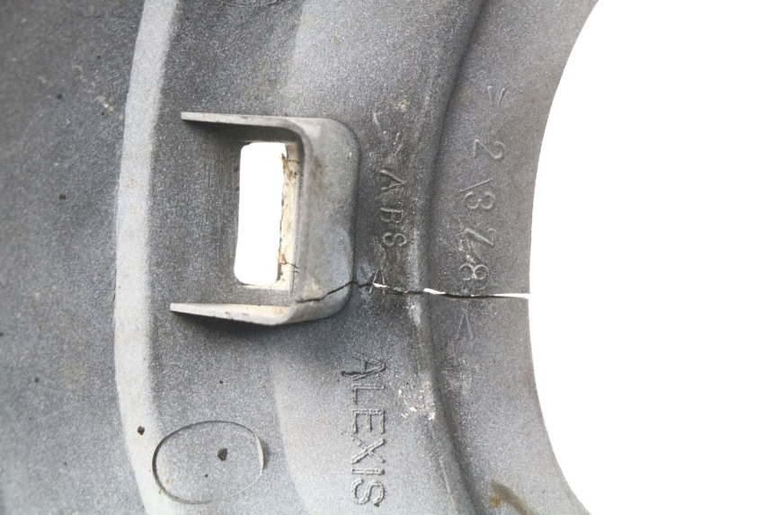 photo de CARENADO DELANTERO CONEXION YAMAHA BW'S 50 (1999 - 2003) - Primer plano técnico