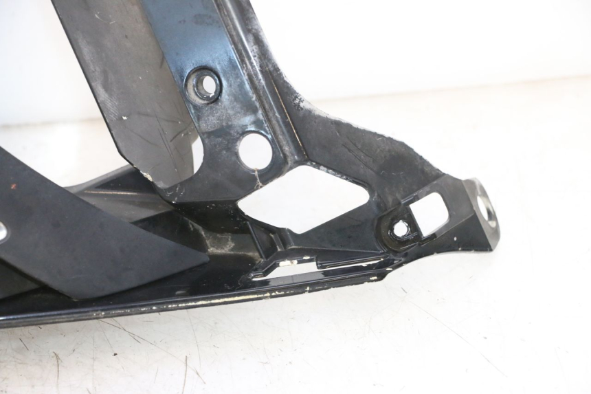 photo de CARENADO DELANTERO CONEXION PEUGEOT CITYSTAR 125 (2011 - 2017) - Características distintivas
