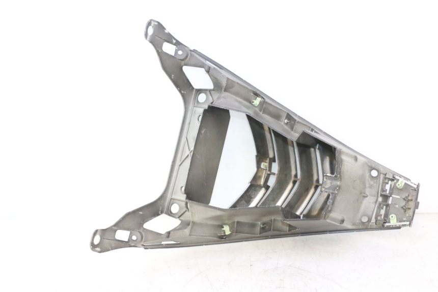 photo de CARENADO DELANTERO CONEXION PEUGEOT CITYSTAR 125 (2011 - 2017) - Primer plano técnico