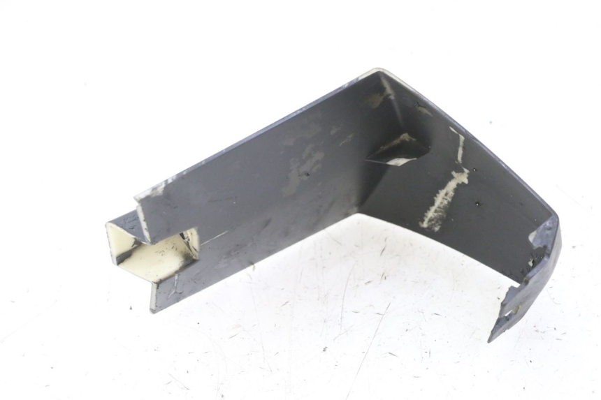 photo de JUNTA CARENAJE DELANTERO INF. PEUGEOT CITYSTAR 50 (2013 - 2017) - Otra perspectiva