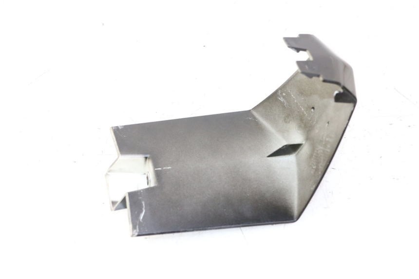 photo de JUNTA CARENAJE DELANTERO INF. PEUGEOT CITYSTAR 50 (2013 - 2017) - Zoom estado de uso