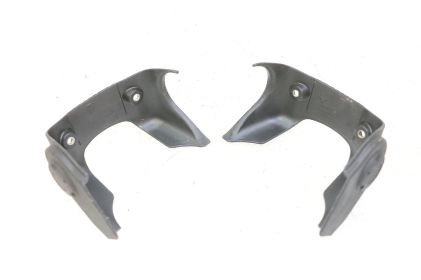 photo de CARENADO DELANTERO CONEXION PIAGGIO IE MP3 YOURBAN 300 (2011 - 2016) - Detalle de la pieza