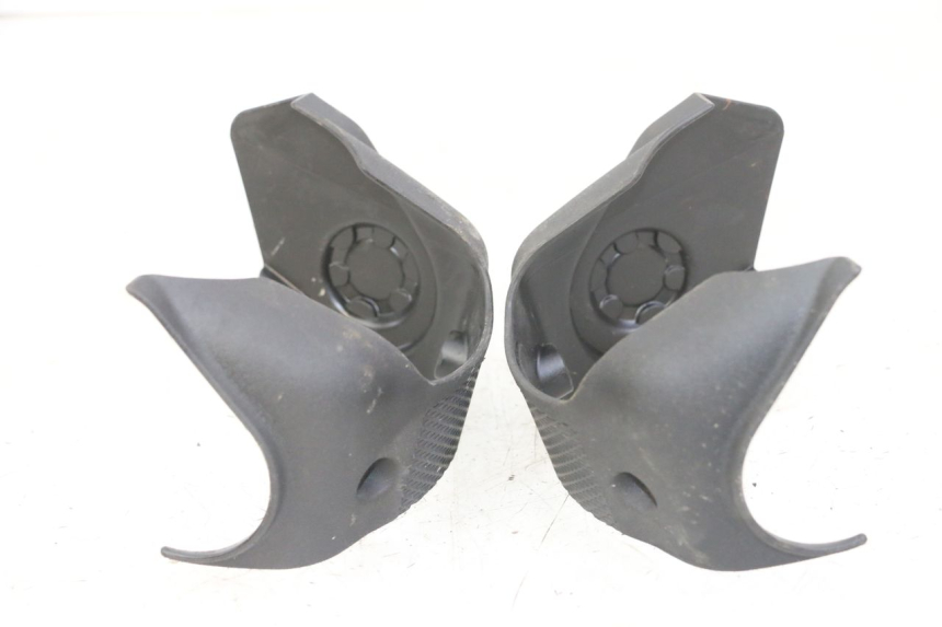 photo de CARENADO DELANTERO CONEXION PIAGGIO IE MP3 YOURBAN 300 (2011 - 2016) - Otra perspectiva