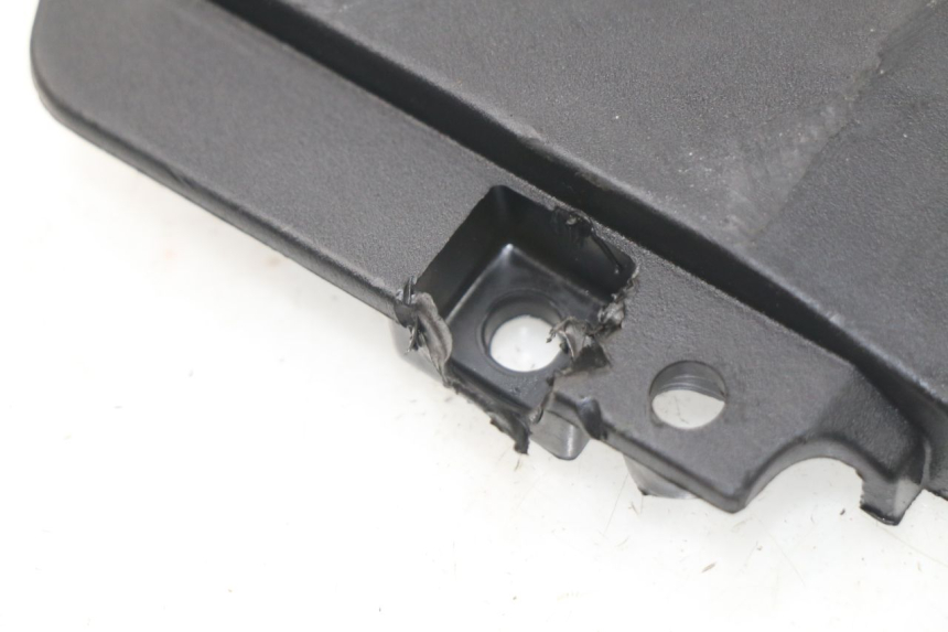 photo de CARENADO DELANTERO CONEXION PIAGGIO MP3 HPE 500 (2019 - 2022) - Otra perspectiva