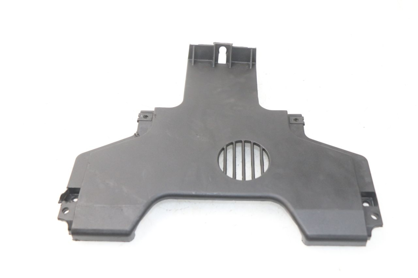 photo de CARENADO DELANTERO CONEXION PIAGGIO MP3 HPE 500 (2019 - 2022) - Primer plano técnico