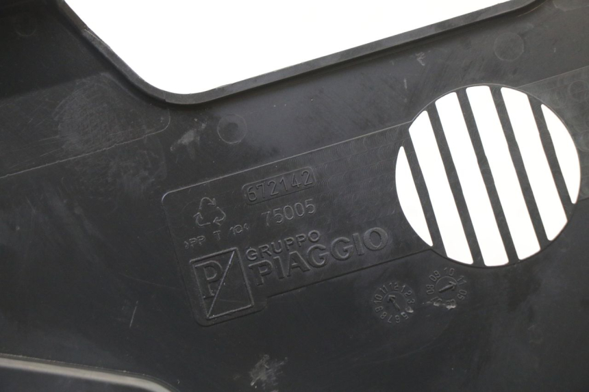 photo de CARENADO DELANTERO CONEXION PIAGGIO MP3 HPE 310 (2024 - 2025) - Vista general del producto