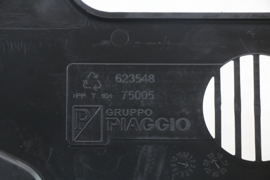 photo de JUNTA DE CARENAJE DELANTERO INF. PIAGGIO MP3 LT 400 (2007 - 2012) - Vista general del producto
