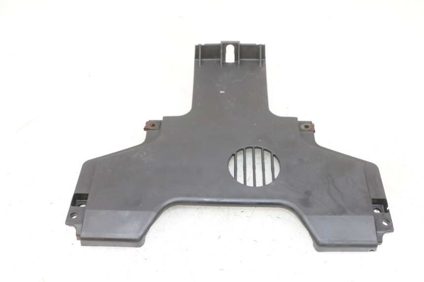 photo de CARENADO DELANTERO CONEXION PIAGGIO MP3 500 (2016 - 2018) - Primer plano técnico