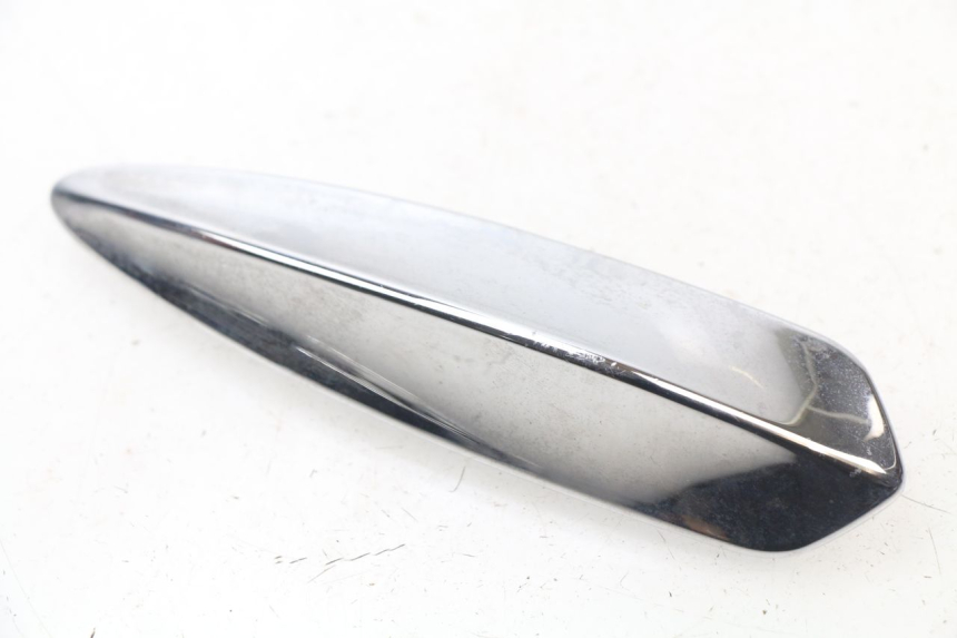 photo de CARENADO DELANTERO CONEXION PIAGGIO PRIMAVERA 125 (2013 - 2021) - Otra perspectiva