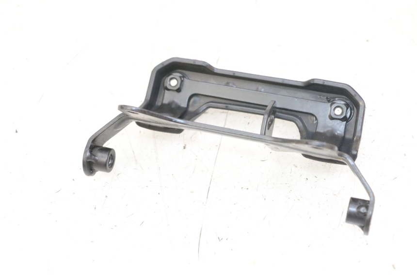 photo de CARENADO DELANTERO CONEXION ROYAL ENFIELD SCRAM 411 (2022 - 2024) - Detalle de la pieza