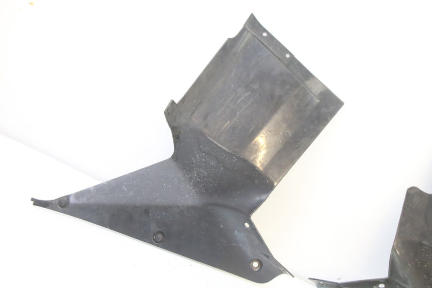 photo de CARENADO DELANTERO CONEXION HONDA ST PAN EUROPEAN 1300 (2002 - 2013) - Detalle de la pieza