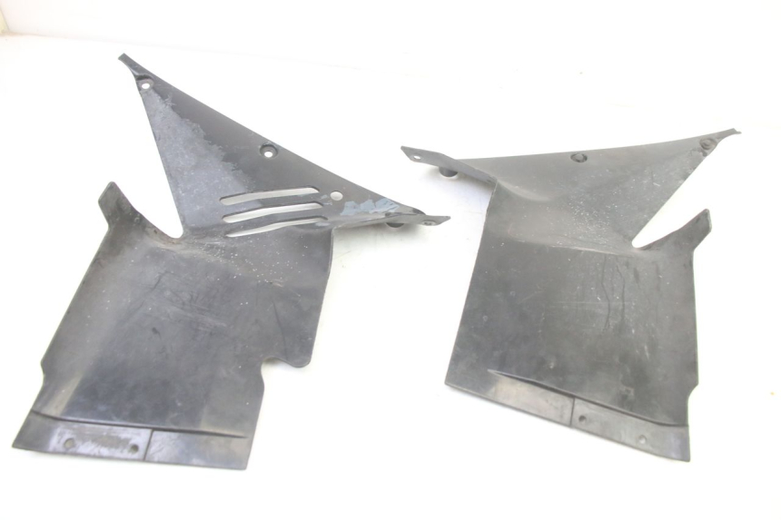 photo de CARENADO DELANTERO CONEXION HONDA ST PAN EUROPEAN 1300 (2002 - 2013) - Primer plano técnico