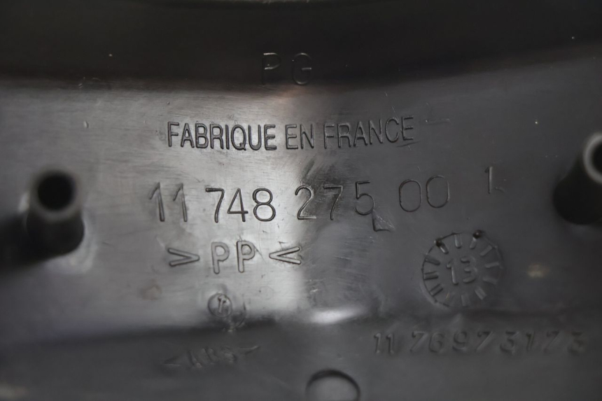photo de JUNTA CARENADO DELANTERO INF PEUGEOT TKR TREKKER FURIOUS 50 (2005 - 2014) - Primer plano técnico