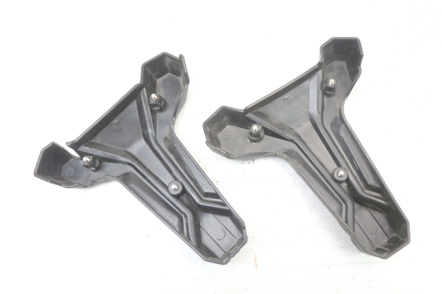 photo de CARENADO DELANTERO CONEXION DUALTRON TOGO PLUS 1 - Primer plano técnico