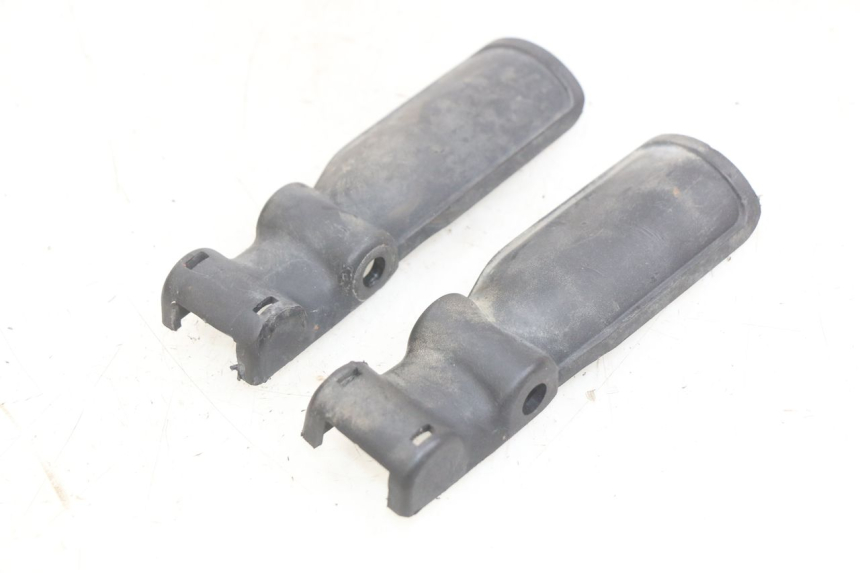 photo de JUNTA CARENAJE DELANTERO INF. PEUGEOT TREKKER 50 (1998 - 2004) - Zoom estado de uso