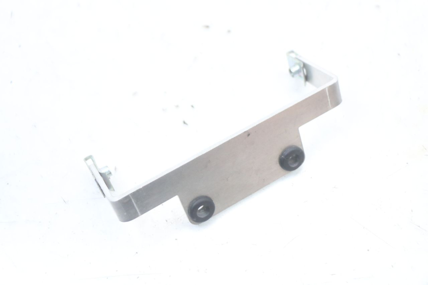 photo de CARENADO DELANTERO CONEXION VENT DERAPAGE 50 (2018 - 2023) - Detalle de la pieza