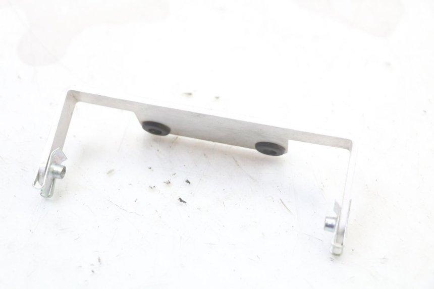 photo de CARENADO DELANTERO CONEXION VENT DERAPAGE 50 (2018 - 2023) - Zoom estado de uso