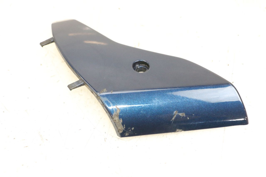 photo de JUNTA DE CARENAJE DELANTERO INF. PIAGGIO VESPA LX 125 (2005 - 2010) - Zoom estado de uso